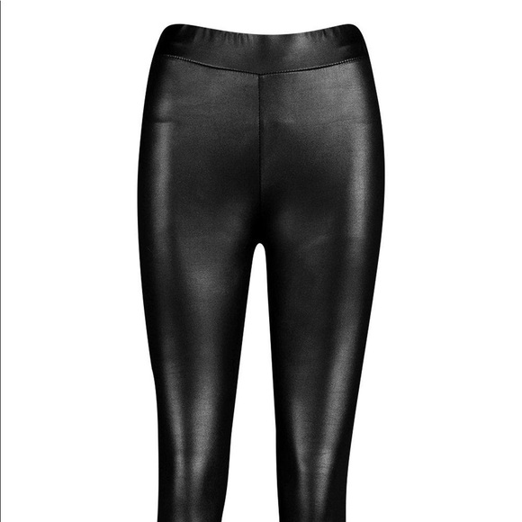 🚫SOLD🚫 NWT Boohoo High Waist Wet Look Legging - Picture 2 of 5